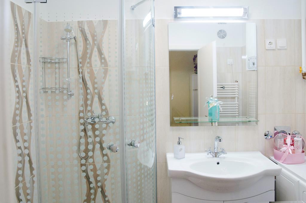 Ametiszt Apartman Heviz Bagian luar foto