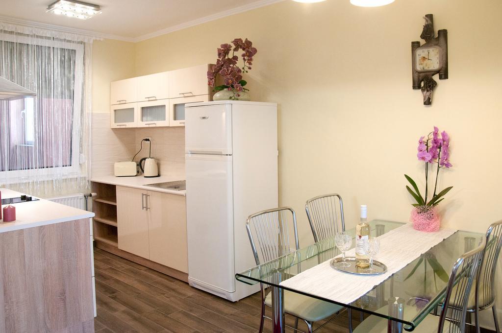 Ametiszt Apartman Heviz Bagian luar foto