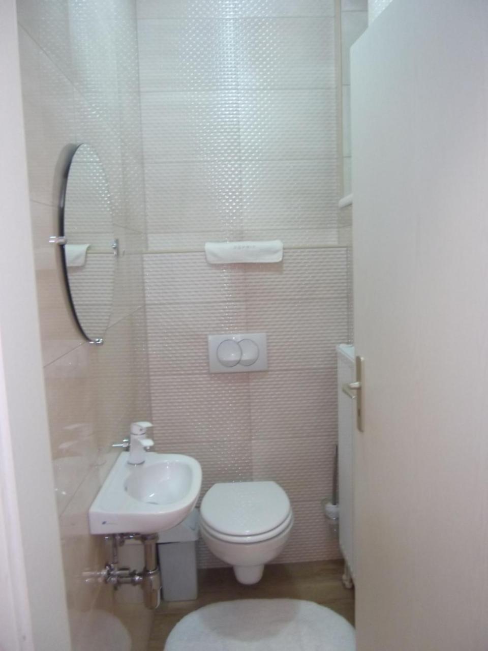 Ametiszt Apartman Heviz Bagian luar foto
